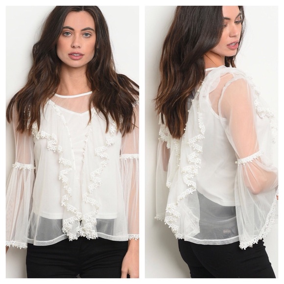 BEAUTIFUL LONG BELL SLEEVES - Picture 3 of 5